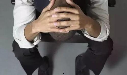 成人拉屎用力正常吗视频,正常现象还是健康警示？