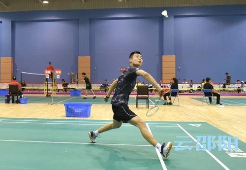 成人羽毛球启蒙课程视频,轻松入门，掌握技巧